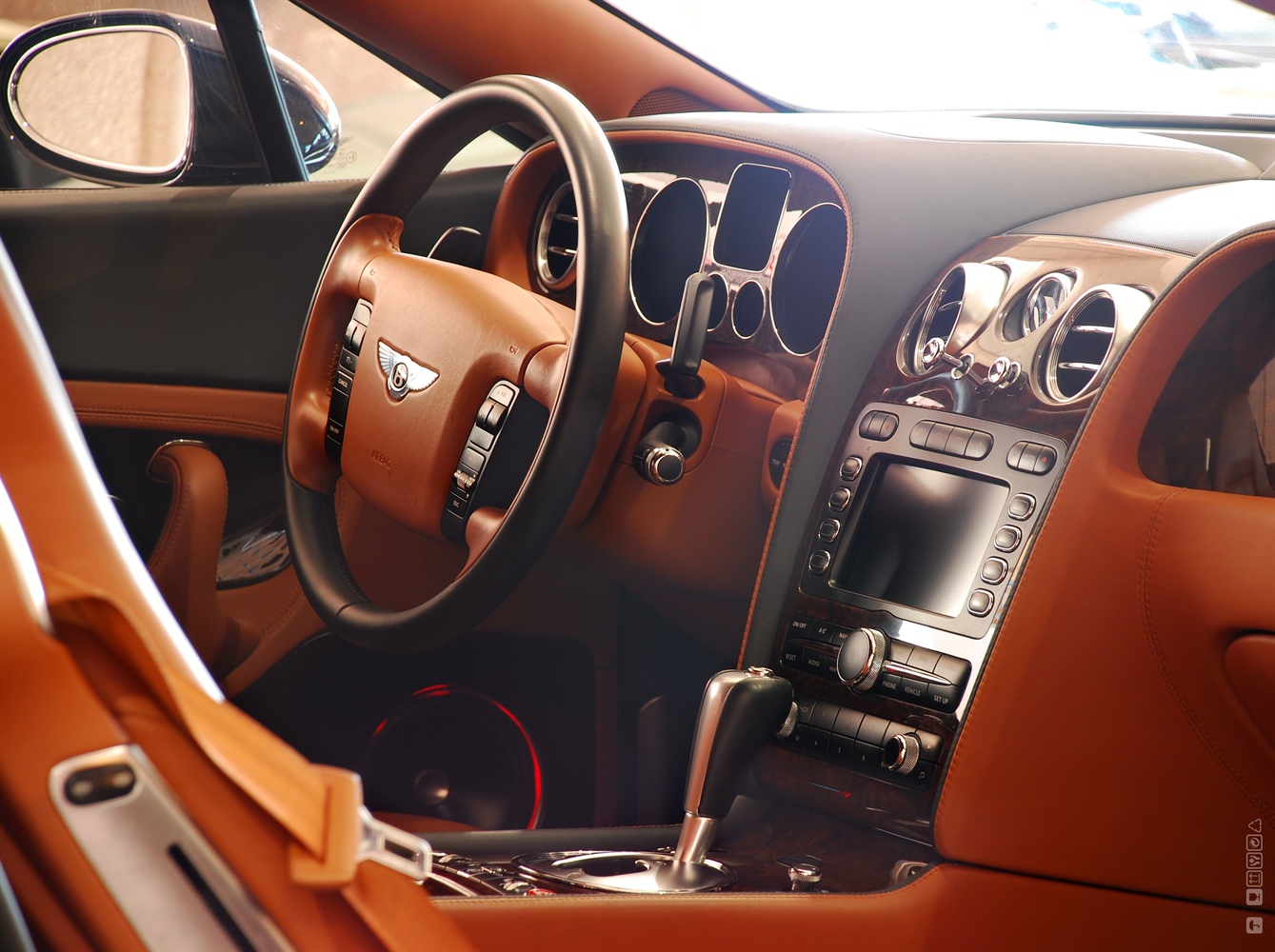 bentley interiour billionphotos 622118